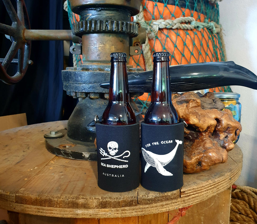 Jolly Roger Stubby Holder