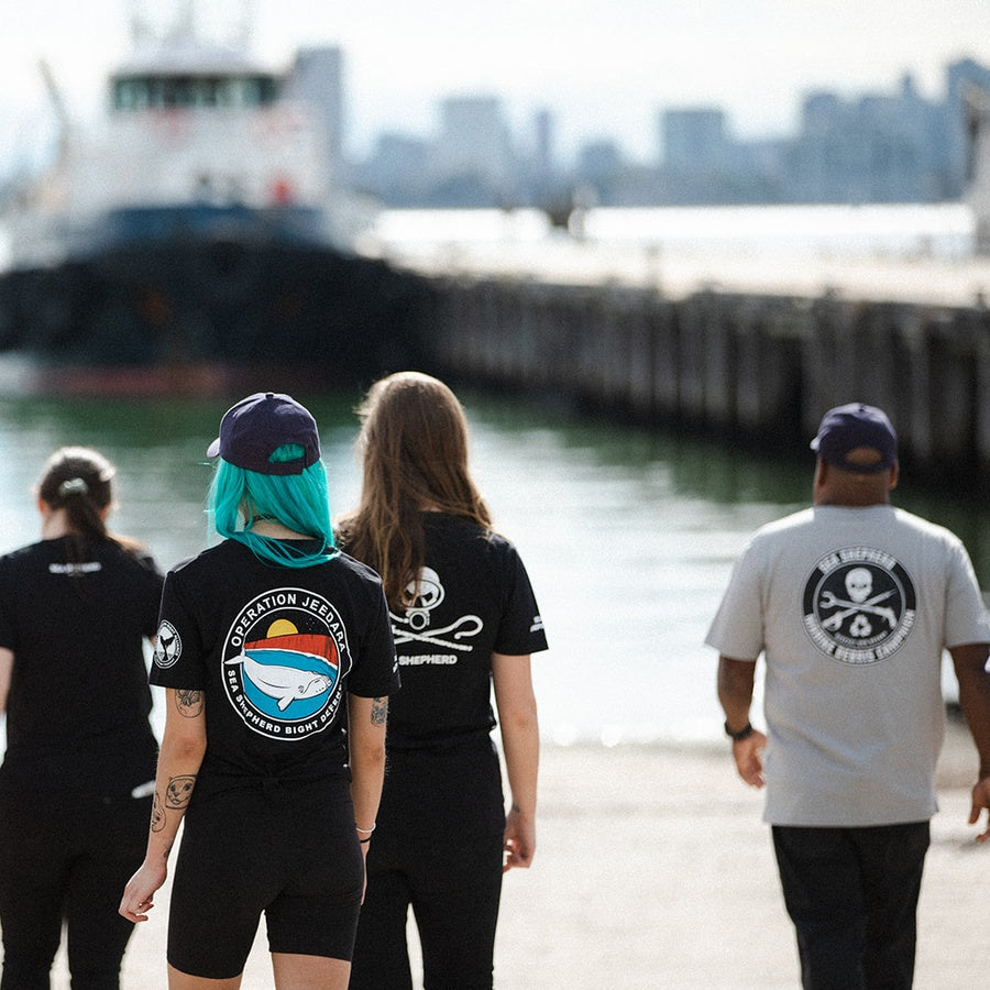 Marine Debris Campaign Unisex Tee - Grey