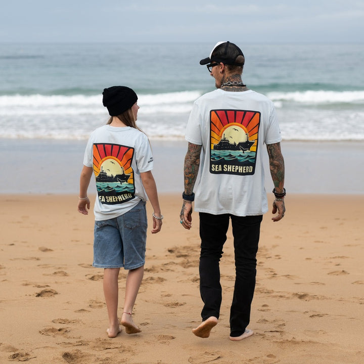 Allankay Ship Retro Unisex Tee - Light Blue